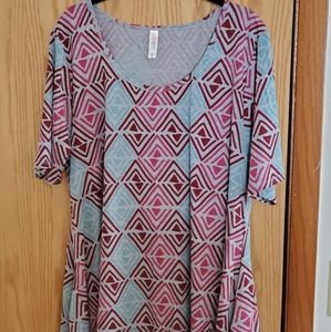 LuLaRoe Perfect Tee